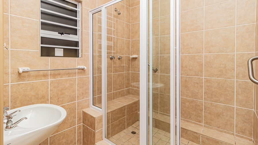 1 Bedroom Property for Sale in Sonkring Western Cape
